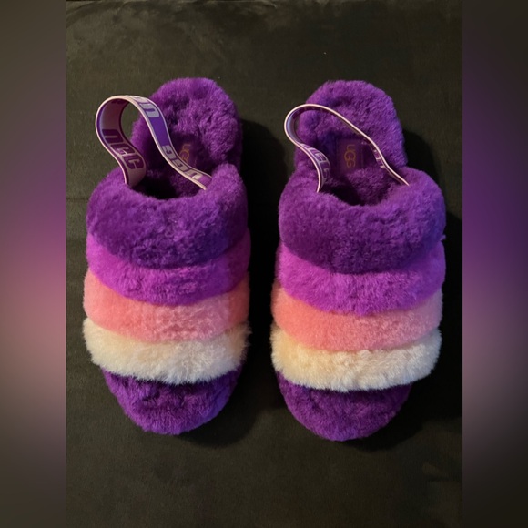 UGG Shoes - Women’s Ugg Fluff Slippers Women’s Size 8 Worn twice